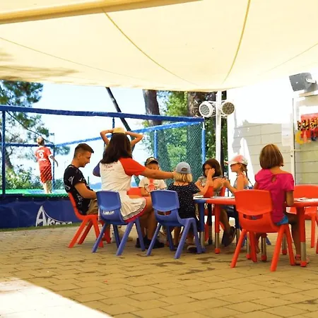 Aldeamento Turístico Easyatent Mobile Zelena Laguna